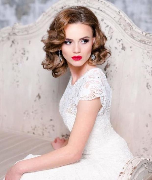 للعرايس اليكم احلى تسريحات 2018 973323613.jpg
